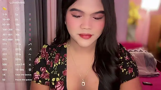 Snapshot of ursweet_sofia chatting on 06-21-26, 10:29 ursweet sofia online show from 06-21-26, 10:29