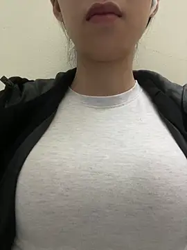 meomeo2k6 online show from 02-08-26, 06:06