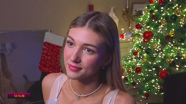 BeatrixGummer online show from 12-15-25, 08:18