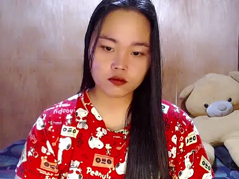 Snapshot of _Lylia chatting on 05-23-26, 10:14 Lylia online show from 05-23-26, 10:14