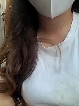 Snapshot of Muna_LM chatting on 06-14-26, 12:30 Muna LM online show from 06-14-26, 12:30