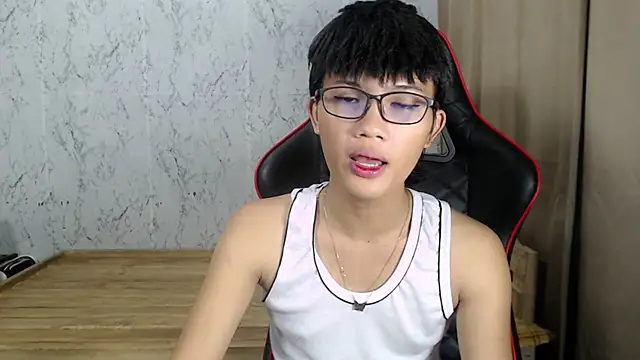Snapshot of sweet_bonansa chatting on 09-14-25, 04:55 sweet bonansa online show from 09-14-25, 04:55