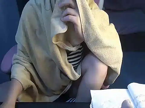 Ori-Yannie online show from 11-14-25, 06:50