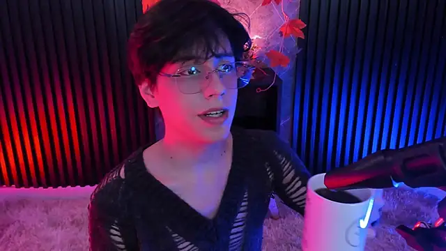 Snapshot of luixdust_ chatting on 09-30-25, 04:50 luixdust online show from 09-30-25, 04:50