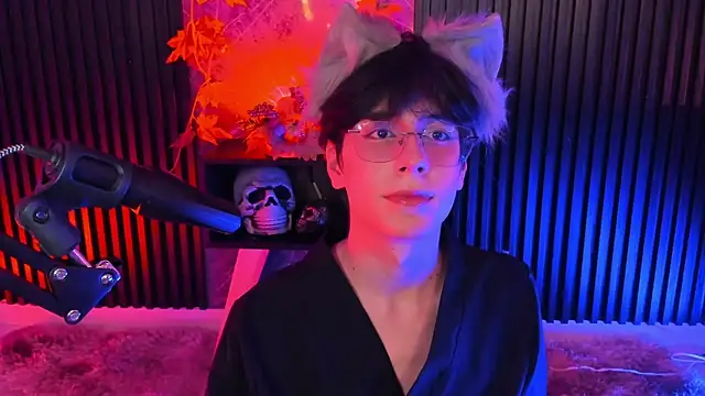 Snapshot of luixdust_ chatting on 10-04-25, 05:38 luixdust online show from 10-04-25, 05:38