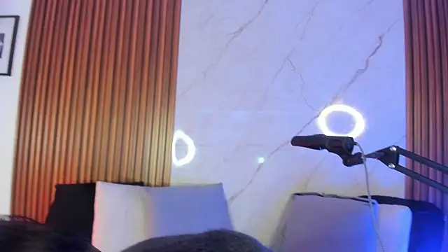 Snapshot of luixdust_ chatting on 10-13-25, 09:37 luixdust online show from 10-13-25, 09:37