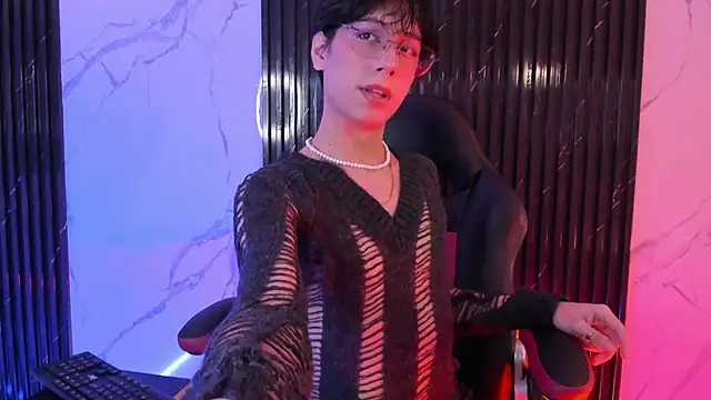 Snapshot of luixdust_ chatting on 10-26-25, 10:32 luixdust online show from 10-26-25, 10:32