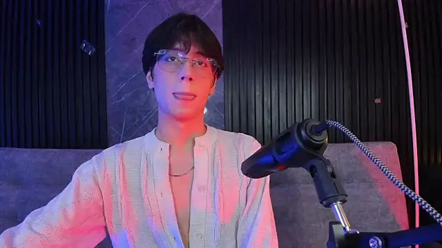 Snapshot of luixdust_ chatting on 10-28-25, 04:16 luixdust online show from 10-28-25, 04:16