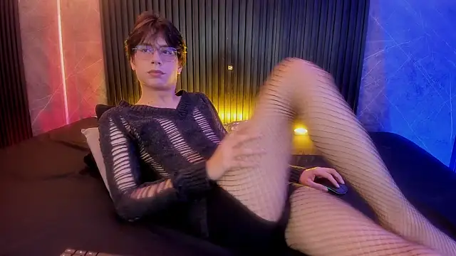 Snapshot of luixdust_ chatting on 11-09-25, 11:19 luixdust online show from 11-09-25, 11:19