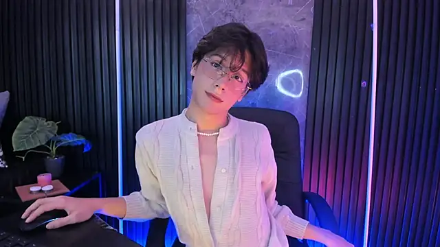 Snapshot of luixdust_ chatting on 11-13-25, 05:06 luixdust online show from 11-13-25, 05:06