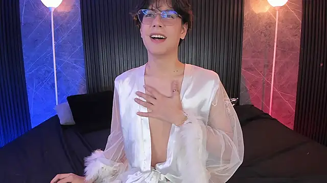 Snapshot of luixdust_ chatting on 11-16-25, 10:54 luixdust online show from 11-16-25, 10:54