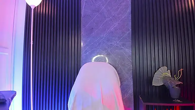 Snapshot of luixdust_ chatting on 11-29-25, 04:37 luixdust online show from 11-29-25, 04:37