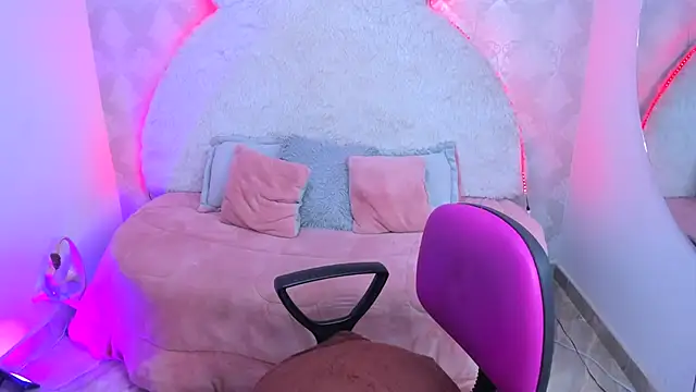 Sarita jane online show from 11-16-25, 03:34