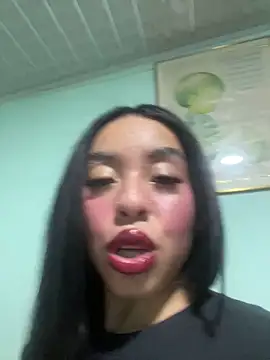 Snapshot of Xiiki chatting on 04-29-26, 02:15 Xiiki online show from 04-29-26, 02:15