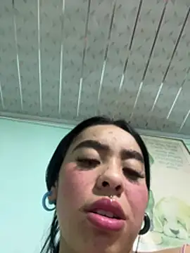 Snapshot of Xiiki chatting on 05-15-26, 05:58 Xiiki online show from 05-15-26, 05:58