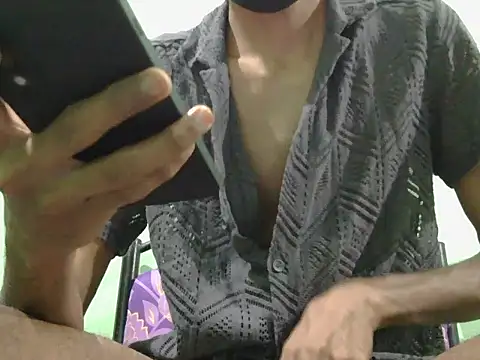 Snapshot of rockyy23boy chatting on 10-14-25, 05:58 rockyy23boy online show from 10-14-25, 05:58
