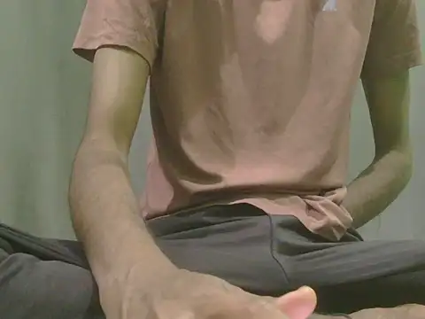 rockyy23boy online show from 04-10-26, 01:11