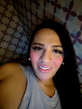 Snapshot of enoria1992 chatting on 07-13-26, 02:53 enoria1992 online show from 07-13-26, 02:53