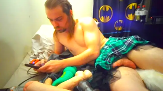 Snapshot of Johnnytailplug chatting on 11-22-25, 05:39 Johnnytailplug online show from 11-22-25, 05:39