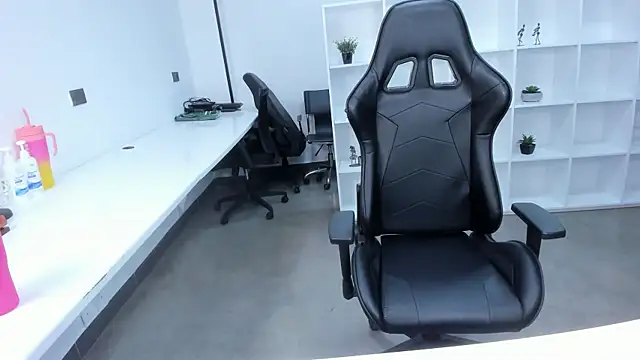 megan bigboobs  online show from 11-14-25, 10:58