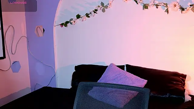 Christopher 77 online show from 11-29-25, 03:20