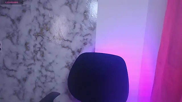 Snapshot of lincy_honeyy chatting on 01-16-26, 05:55 lincy honeyy online show from 01-16-26, 05:55