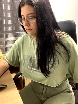 Velma star online show from 09-27-25, 11:37