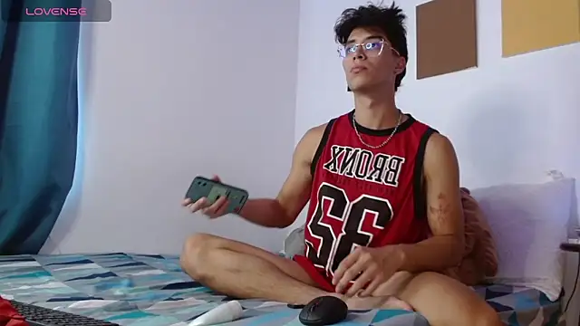 Dylann west online show from 11-10-25, 08:08