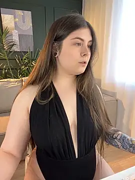 Snapshot of Lovely_Waifu chatting on 05-23-26, 03:05 Lovely Waifu online show from 05-23-26, 03:05
