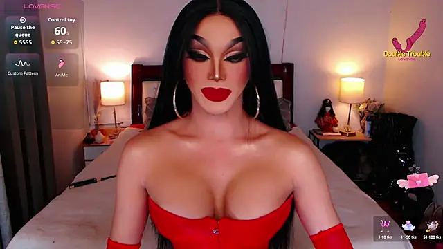 Snapshot of xQueenElektrax chatting on 09-22-25, 01:40 xQueenElektrax online show from 09-22-25, 01:40