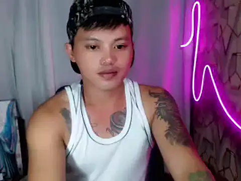 Snapshot of urhotfucker13 chatting on 07-10-26, 02:41 urhotfucker13 online show from 07-10-26, 02:41