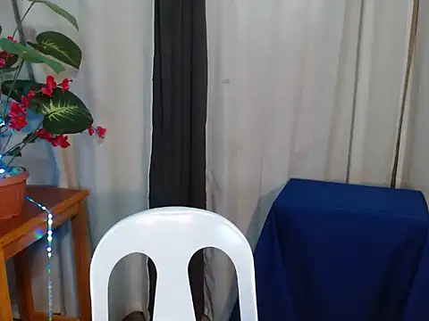 Snapshot of laura_leeforever chatting on 07-01-26, 12:45 laura leeforever online show from 07-01-26, 12:45