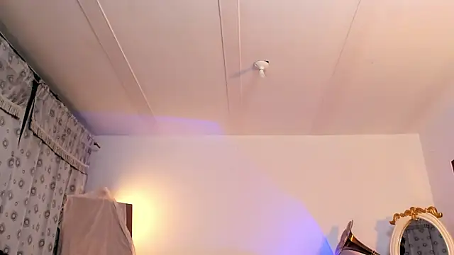 Snapshot of nonbinaryangel chatting on 01-13-26, 11:21 nonbinaryangel online show from 01-13-26, 11:21