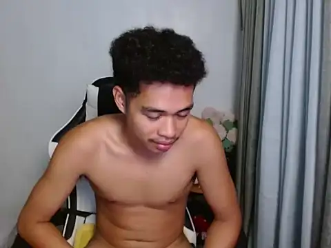Snapshot of curlyasian_njxx chatting on 05-26-26, 03:30 curlyasian njxx online show from 05-26-26, 03:30