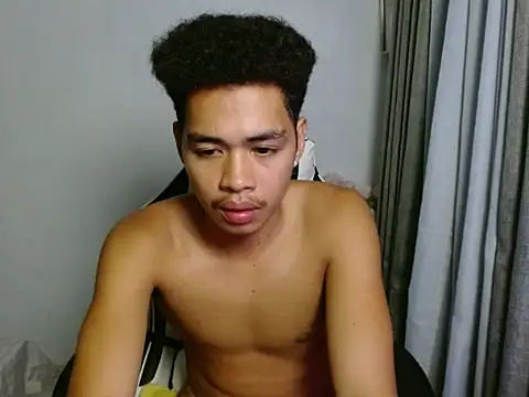 Snapshot of curlyasian_njxx chatting on 05-29-26, 07:12 curlyasian njxx online show from 05-29-26, 07:12