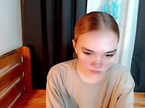 Snapshot of sexybabewarrior chatting on 10-24-25, 07:05 sexybabewarrior online show from 10-24-25, 07:05