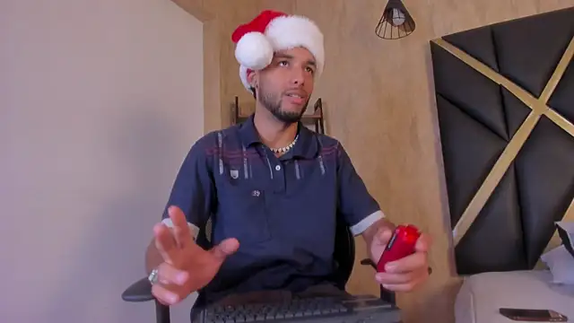 Snapshot of Thiagoferreti chatting on 12-22-25, 03:14 Thiagoferreti online show from 12-22-25, 03:14