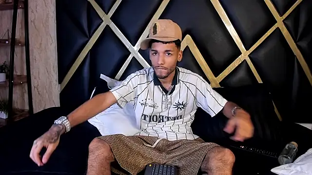 Snapshot of Thiagoferreti chatting on 02-28-26, 03:40 Thiagoferreti online show from 02-28-26, 03:40