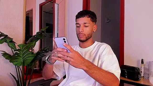 Thiagoferreti online show from 03-20-26, 03:22