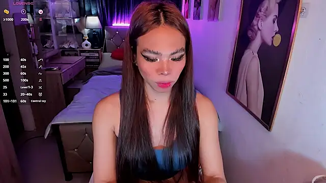 Snapshot of celeste_fucker chatting on 10-07-25, 10:34 celeste fucker online show from 10-07-25, 10:34