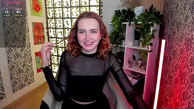 Snapshot of Elis_Cherry chatting on 10-10-25, 01:48 Elis Cherry online show from 10-10-25, 01:48