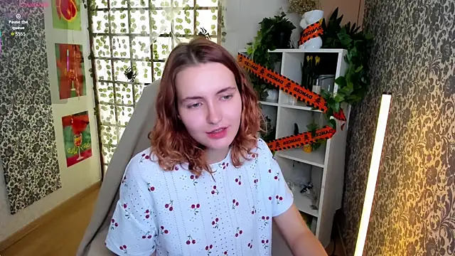 Snapshot of Elis_Cherry chatting on 11-13-25, 02:21 Elis Cherry online show from 11-13-25, 02:21