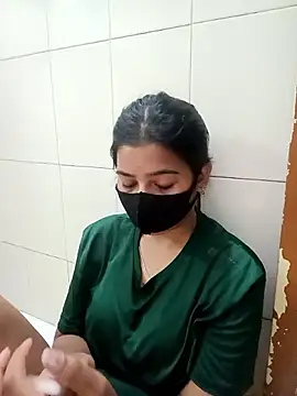 Snapshot of Hot_Jaanvi_ chatting on 09-16-25, 06:25 Hot Jaanvi online show from 09-16-25, 06:25