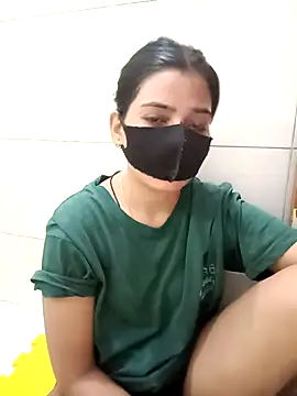 Snapshot of Hot_Jaanvi_ chatting on 09-29-25, 04:01 Hot Jaanvi online show from 09-29-25, 04:01