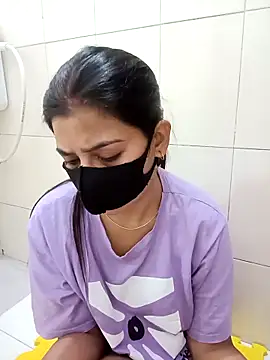 Snapshot of Hot_Jaanvi_ chatting on 10-11-25, 05:50 Hot Jaanvi online show from 10-11-25, 05:50