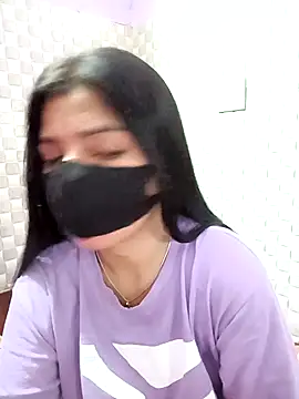 Snapshot of Hot_Jaanvi_ chatting on 10-20-25, 05:35 Hot Jaanvi online show from 10-20-25, 05:35