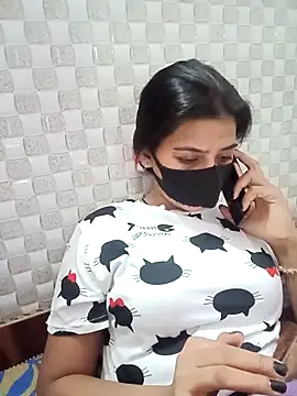 Snapshot of Hot_Jaanvi_ chatting on 11-11-25, 04:18 Hot Jaanvi online show from 11-11-25, 04:18