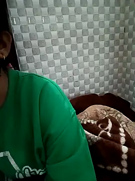 Snapshot of Hot_Jaanvi_ chatting on 11-12-25, 04:29 Hot Jaanvi online show from 11-12-25, 04:29