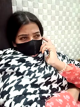 Snapshot of Hot_Jaanvi_ chatting on 11-23-25, 05:51 Hot Jaanvi online show from 11-23-25, 05:51