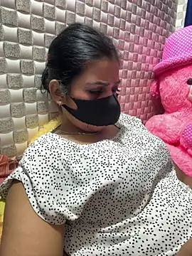 Hot Jaanvi  online show from 03-17-26, 06:00